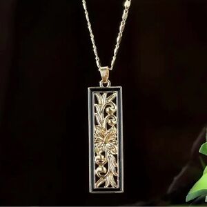 Hamilton Gold Hawn Heirloom Plumeria Pendant Necklace